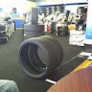 Meet your Posher, Eliseo